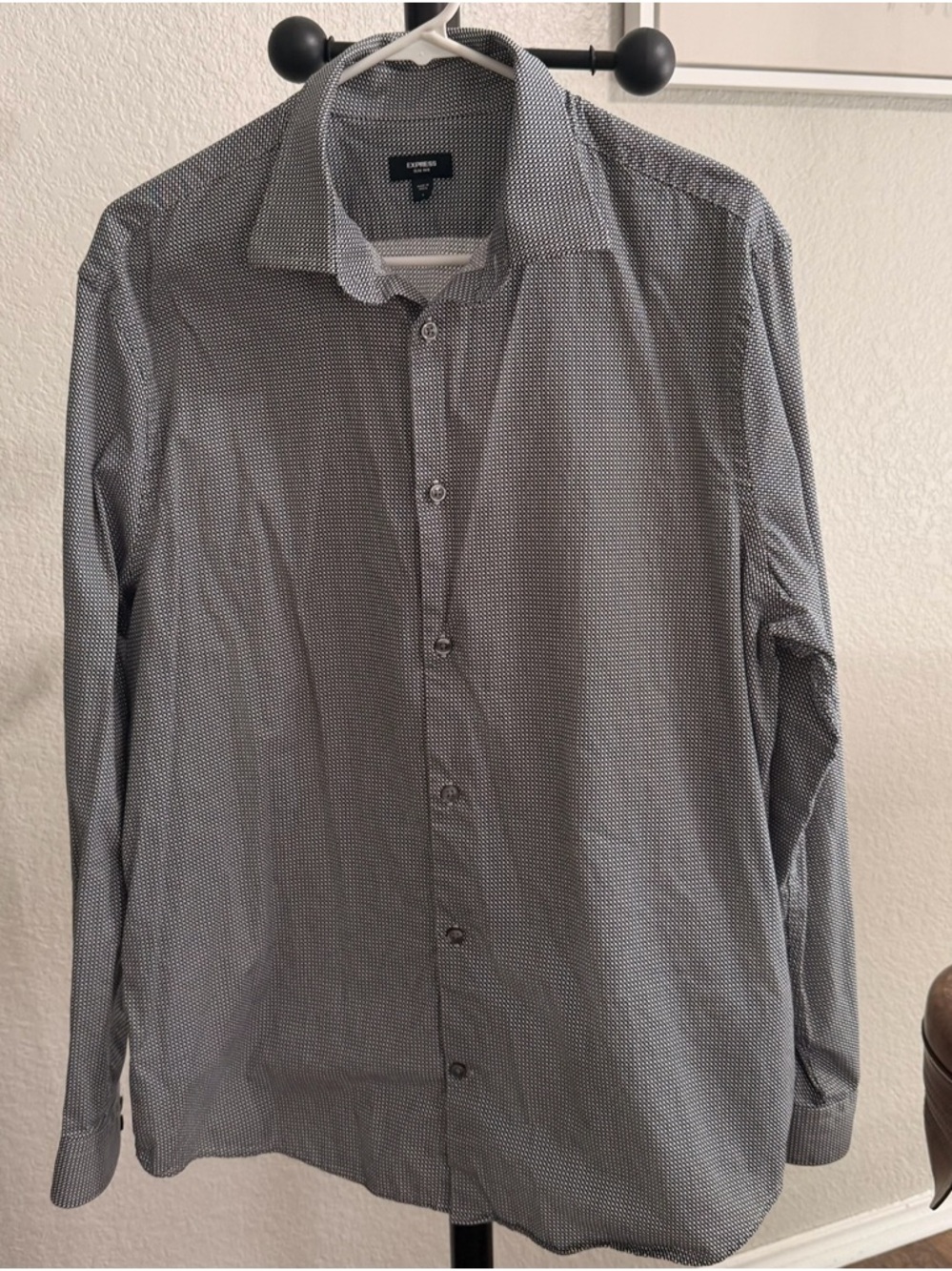 Express Men's Black & White Micro-Pattern Button-Down Shirt
